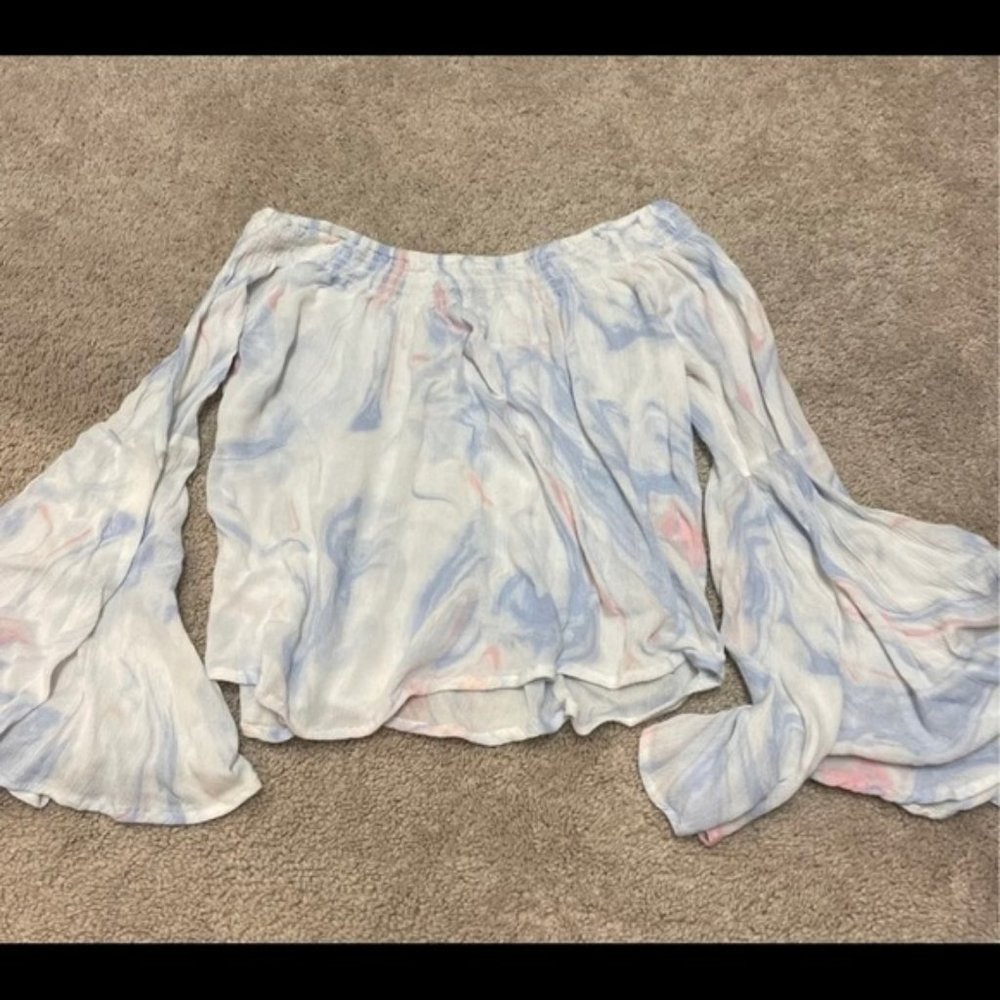Hollister off shoulder Blouse